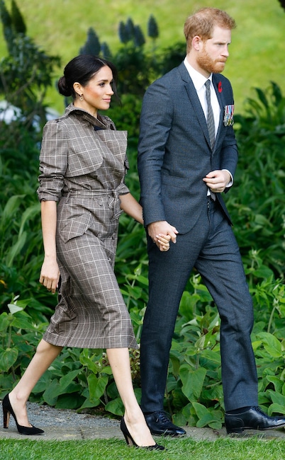 ESC: Meghan Markle, Trench
